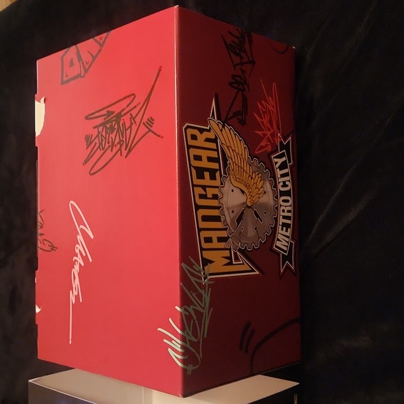 Street Fighter 6 Collector's Edition - Picture 2 of 5